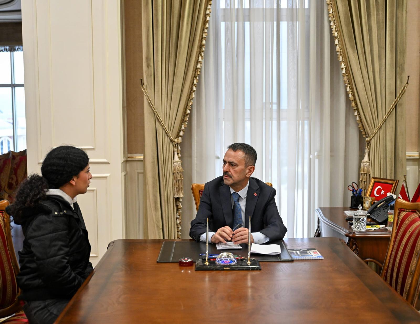 Talep Ve Sorunlarını Dinledi (1)-1