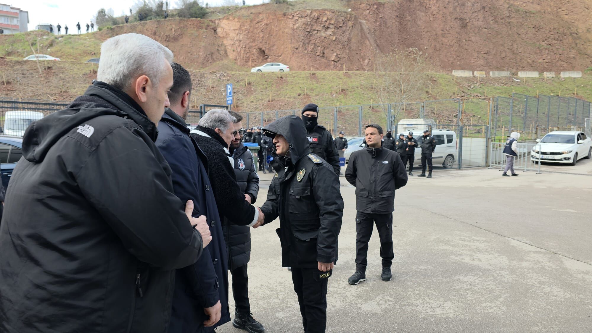 Taraftarla Stadyuma Geldi̇ (1)-1