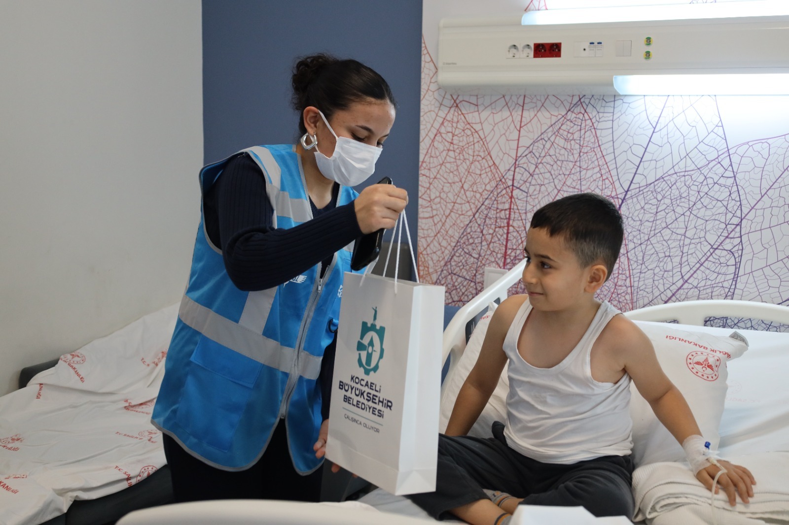 Tedavi̇ Gören Çocuklara Ramazan Zi̇yareti̇ (1)-1