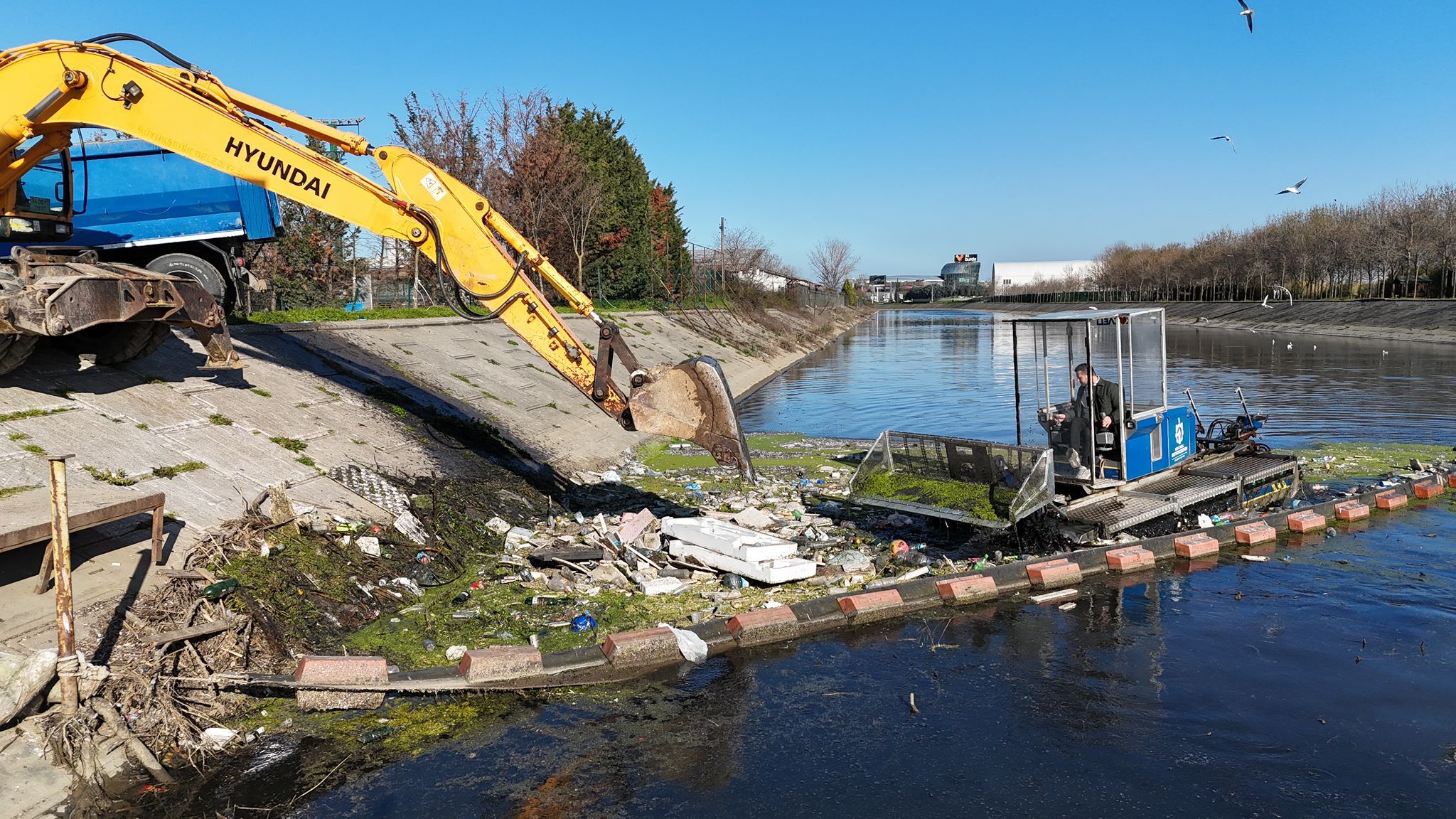 12 Metreküp Atık Denize Ulaşmadan Toplandı (1)