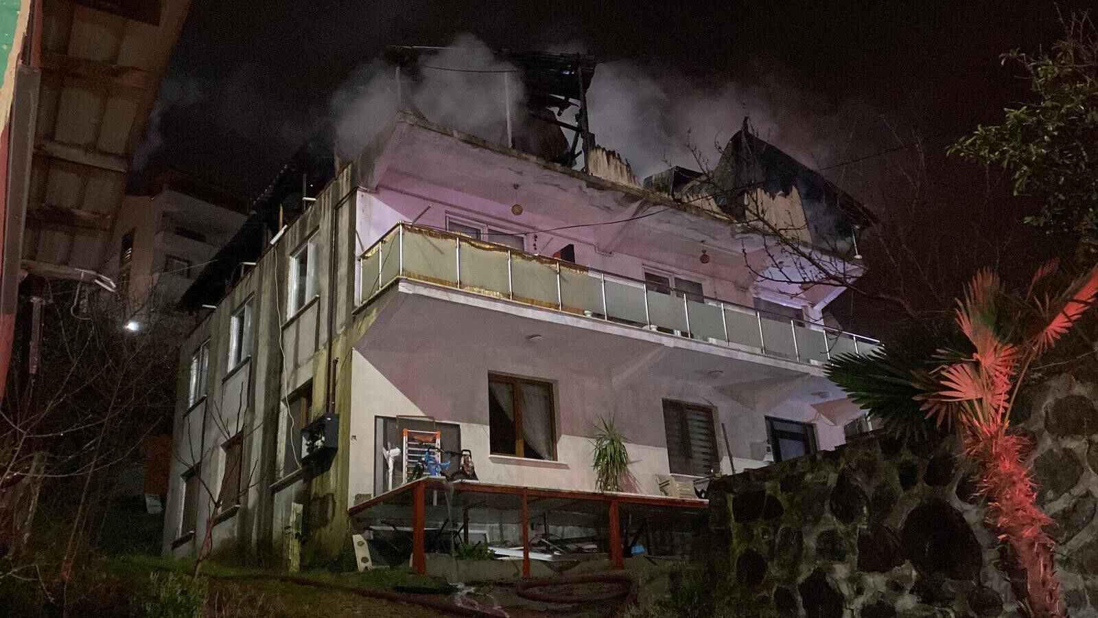 2 Katli Ev Cayir Cayir Yandi (3)