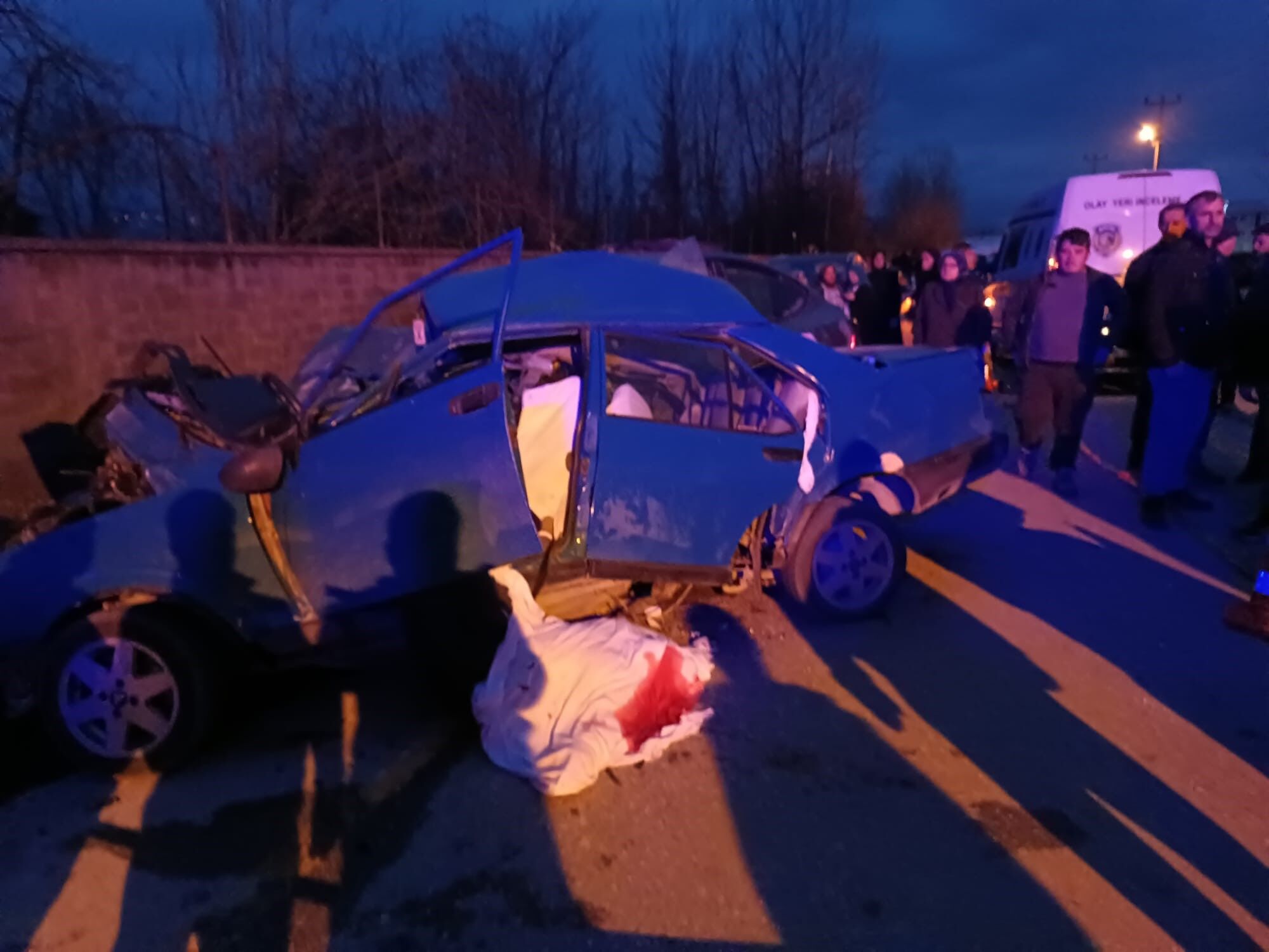 22 Yaşindaki̇ Sürücü Hayatini Kaybetti̇ (1)