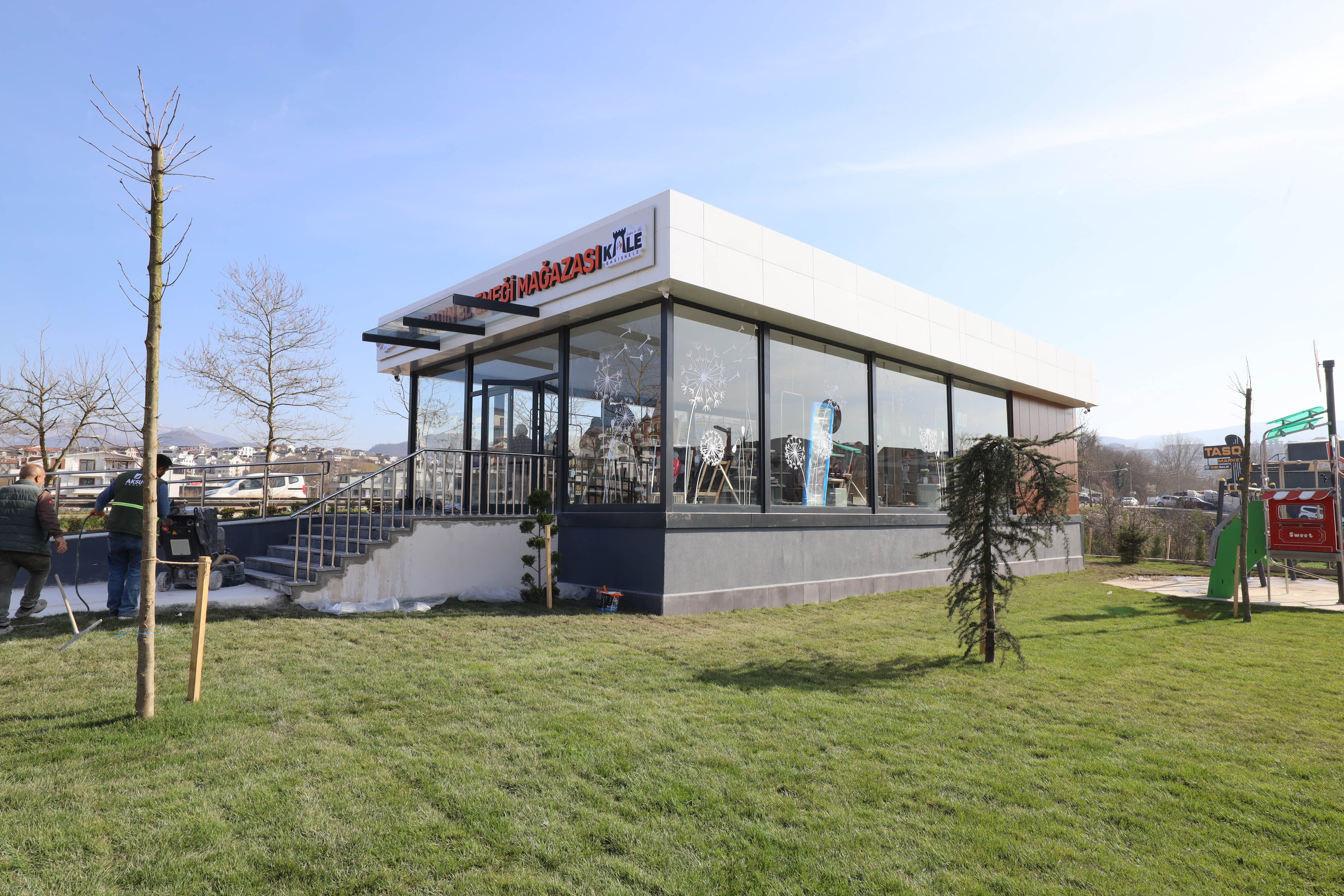 4 Merkez Hi̇zmete Gi̇ri̇yor (3)