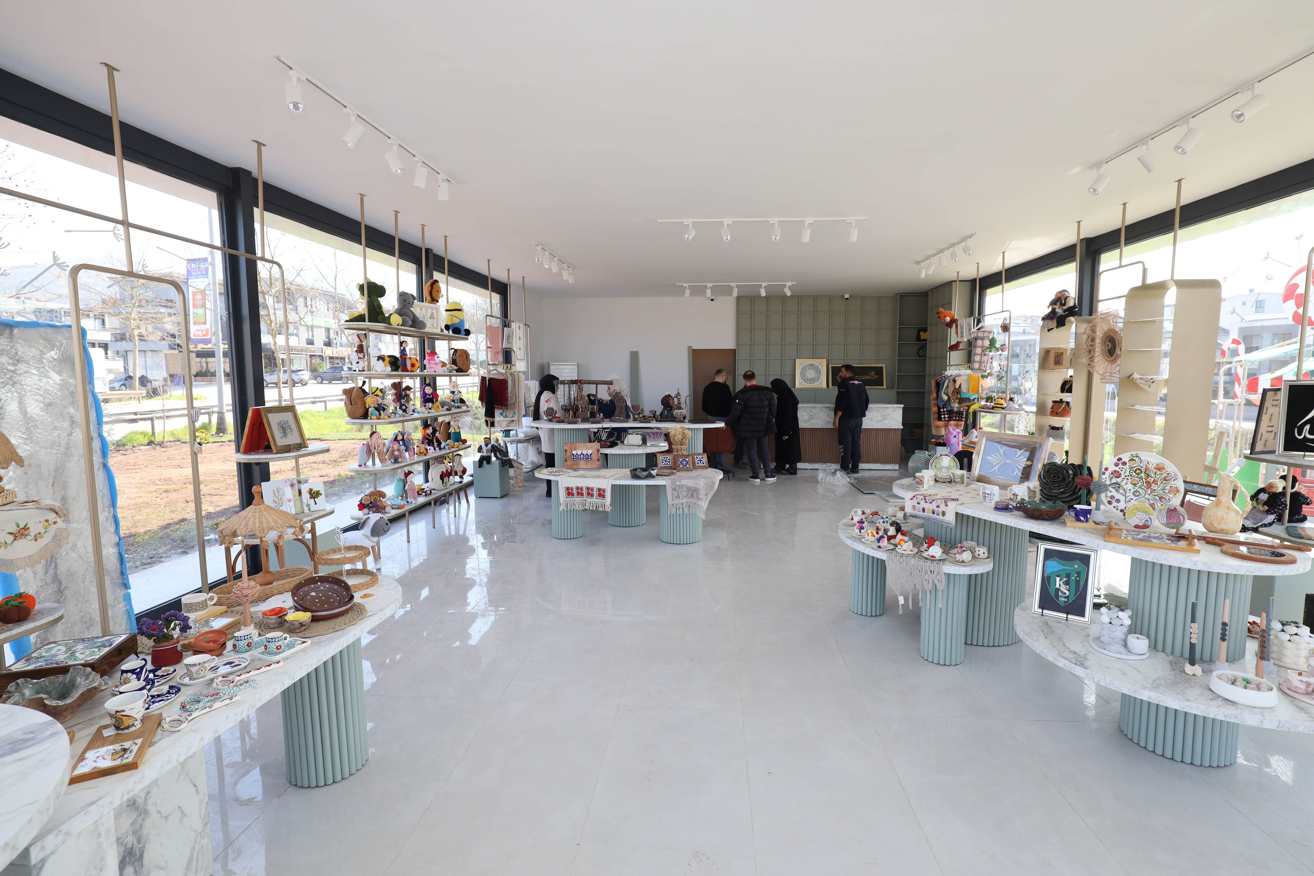 4 Merkez Hi̇zmete Gi̇ri̇yor (4)