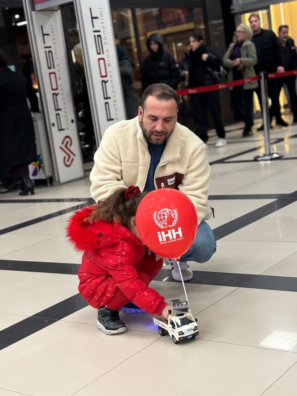 A A 20260320 40886564 40886562 S A K A R Y A D A C O C U K L A R A U Z A K T A N K U M A N D A L I O Y U N C A K K A M Y O N E T L E S E K E R S U R P R I Z I