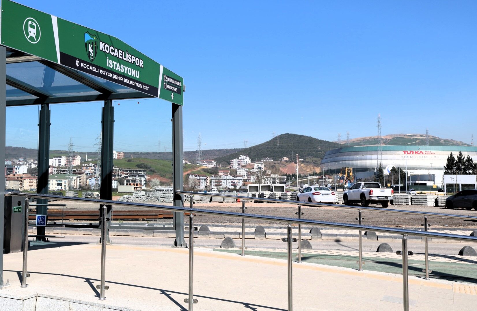 Akçaray Geni̇şli̇yor 6 Yeni̇ Durağin Tabelasi Yeri̇ni̇ Aldi (4)