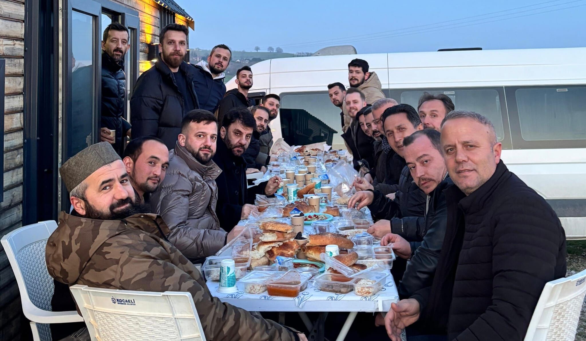 Akmeşeli̇ Gençleri̇n İftari Zi̇rvede Gerçekleşti̇ 1