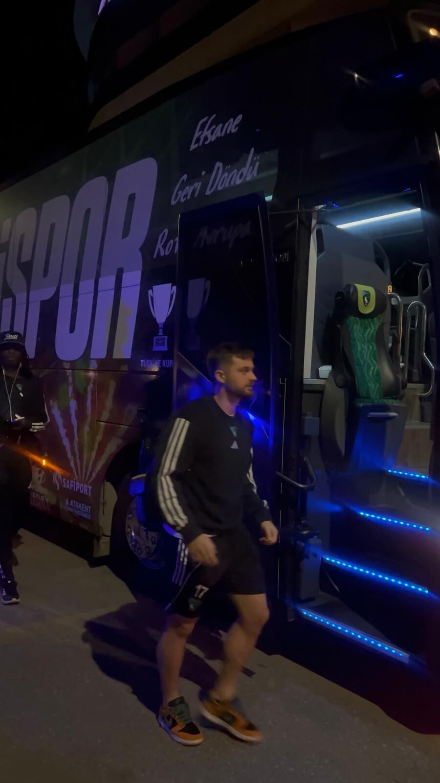 Alanya’da Kampa Gi̇rdi̇ (4)