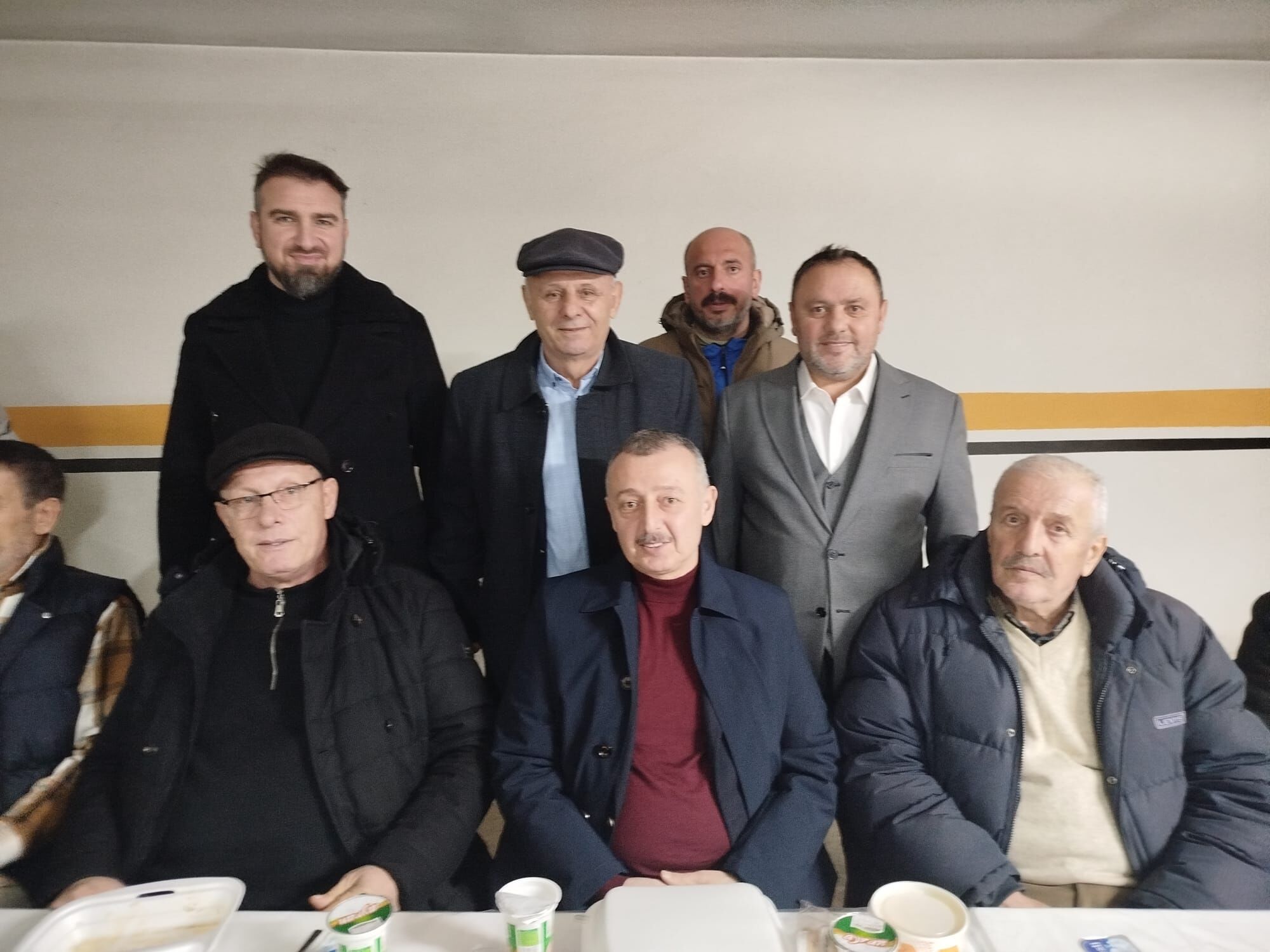 Alemdar Caddesi̇’nde Gönül Sofrasi İş İnsani Hüseyi̇n Keleş’ten İftar Buluşmasi (7)