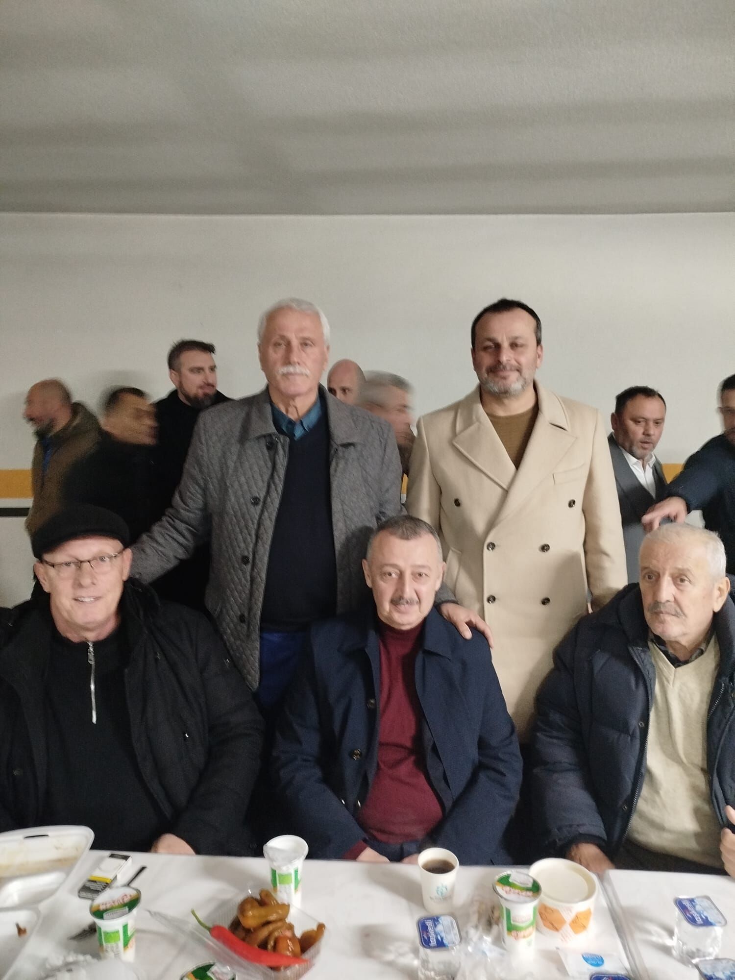 Alemdar Caddesi̇’nde Gönül Sofrasi İş İnsani Hüseyi̇n Keleş’ten İftar Buluşmasi (8)