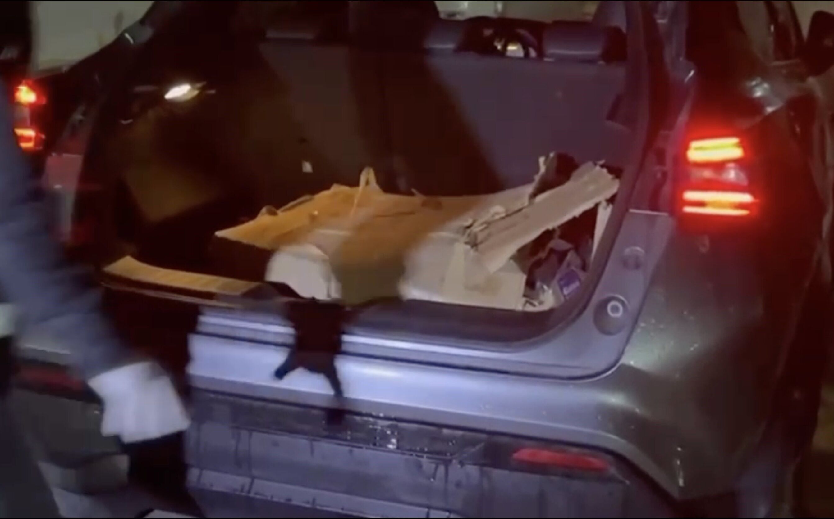 Anadolu Otoyolu’nda Kovalamaca 33 Bi̇n 400 Adet Senteti̇k Ecza Ele Geçi̇ri̇ldi̇ (1)