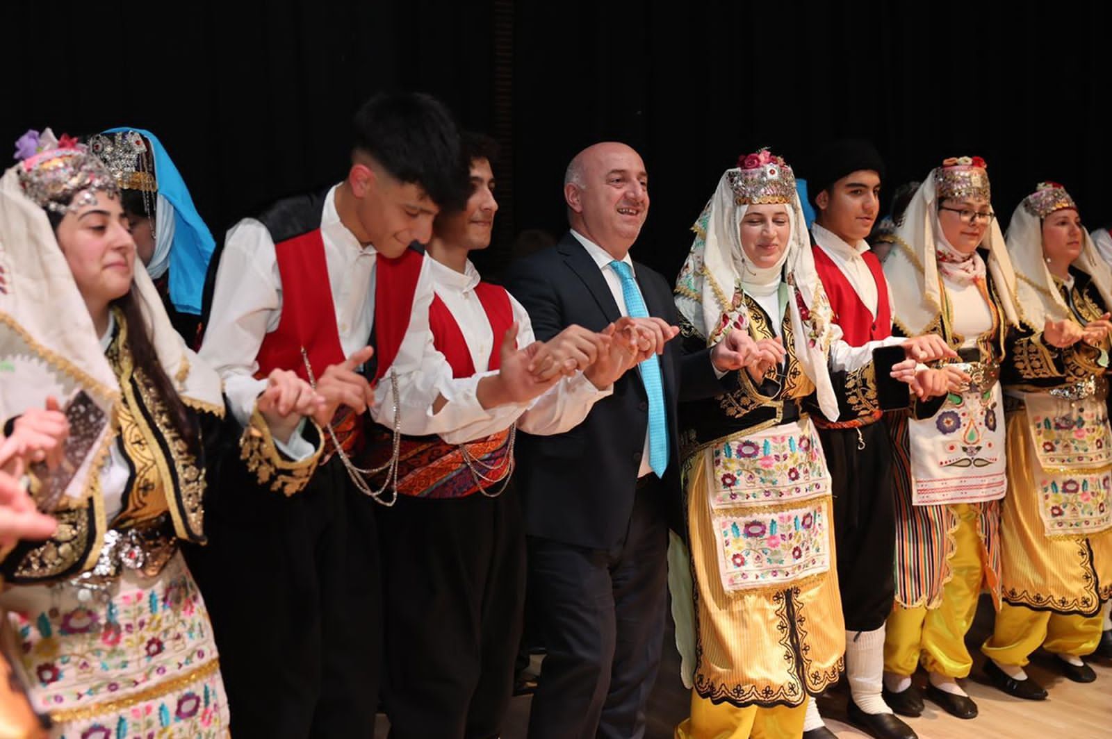 Anadolu’nun Renkleri Darıca’da Sahneye Taşınıyor (1)