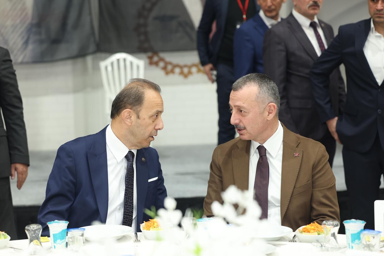 Başkan Büyükakın Mhp İl Iftarına Katıldı (1)