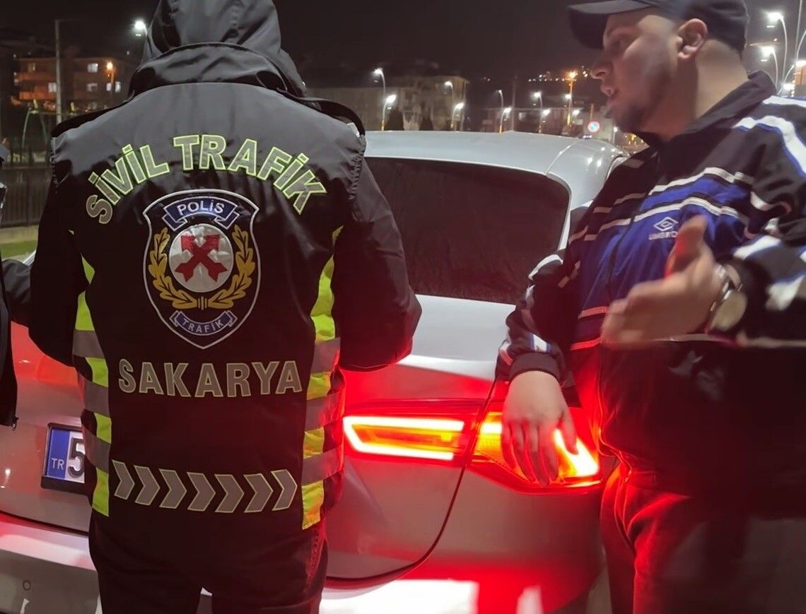 “Beni̇m Aracim O Kadar Etmi̇yor” (1)