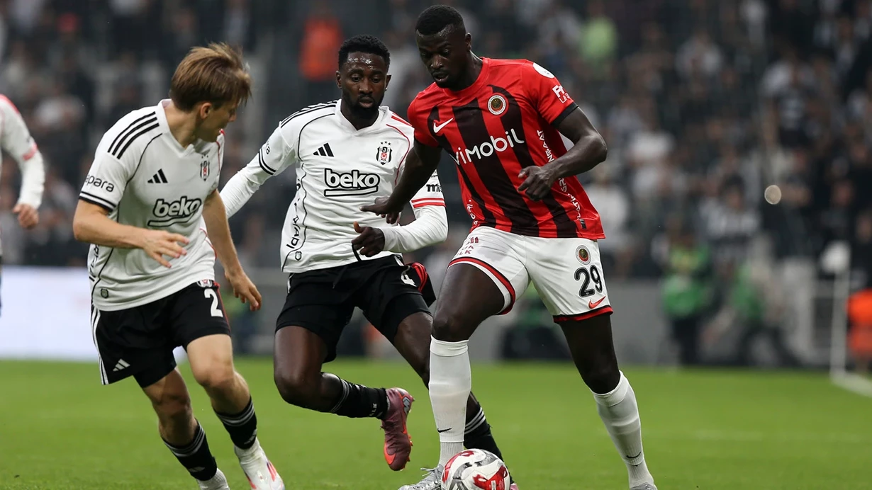 Trendyol Süper Lig’in 26. haftasında Beşiktaş, deplasmanda Gençlerbirliği ile karşı karşıya geliyor. Ankara’da oynanacak zorlu mücadele, ligde üst sıraları hedefleyen siyah-beyazlı ekip ile çıkış arayan Gençlerbirliği açısından büyük önem taşıyor.  GENÇLE