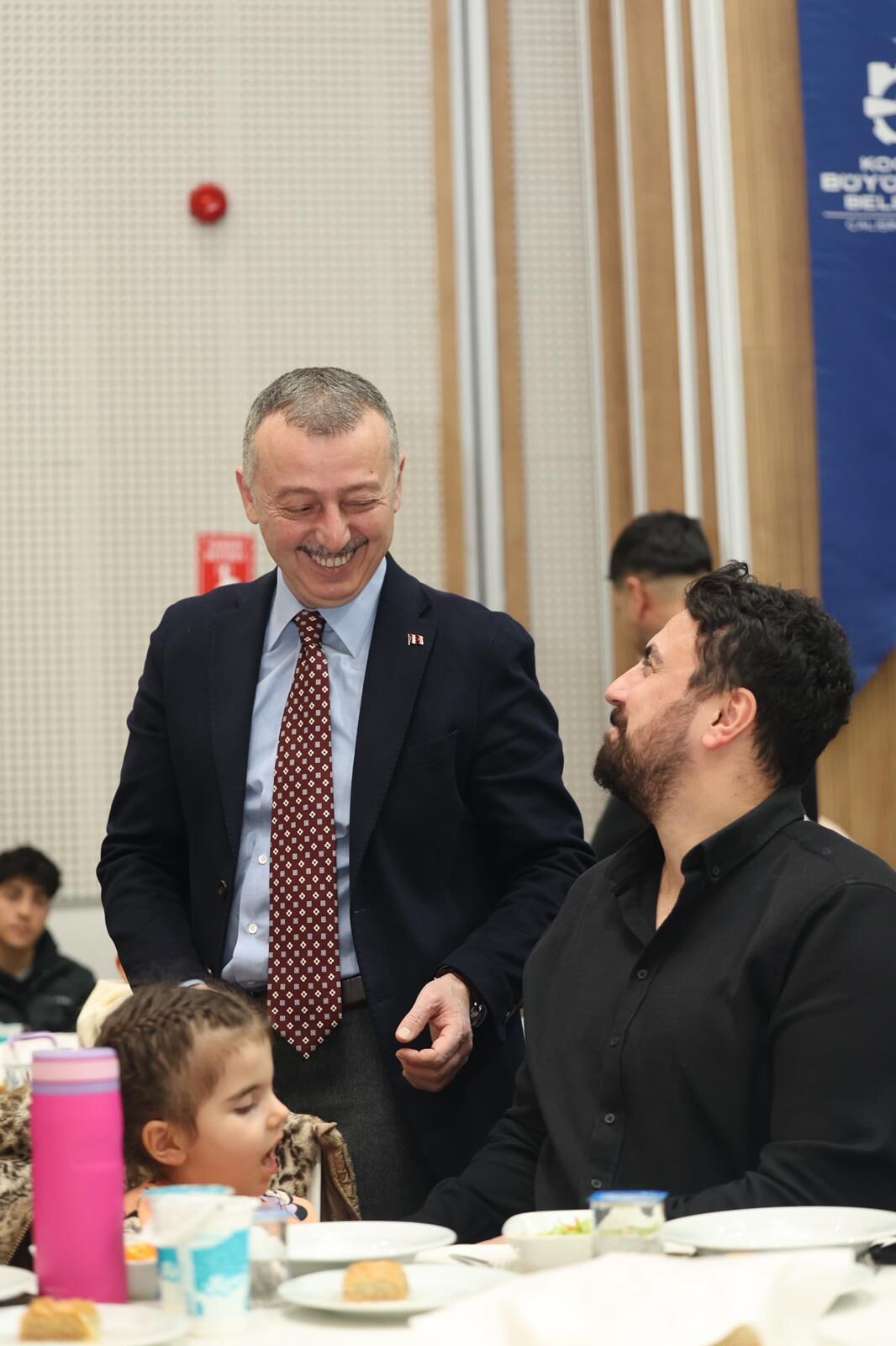 Büyükakin, Tip Bayrami İftarinda Sağlik Çalişanlariyla Buluştu (3)