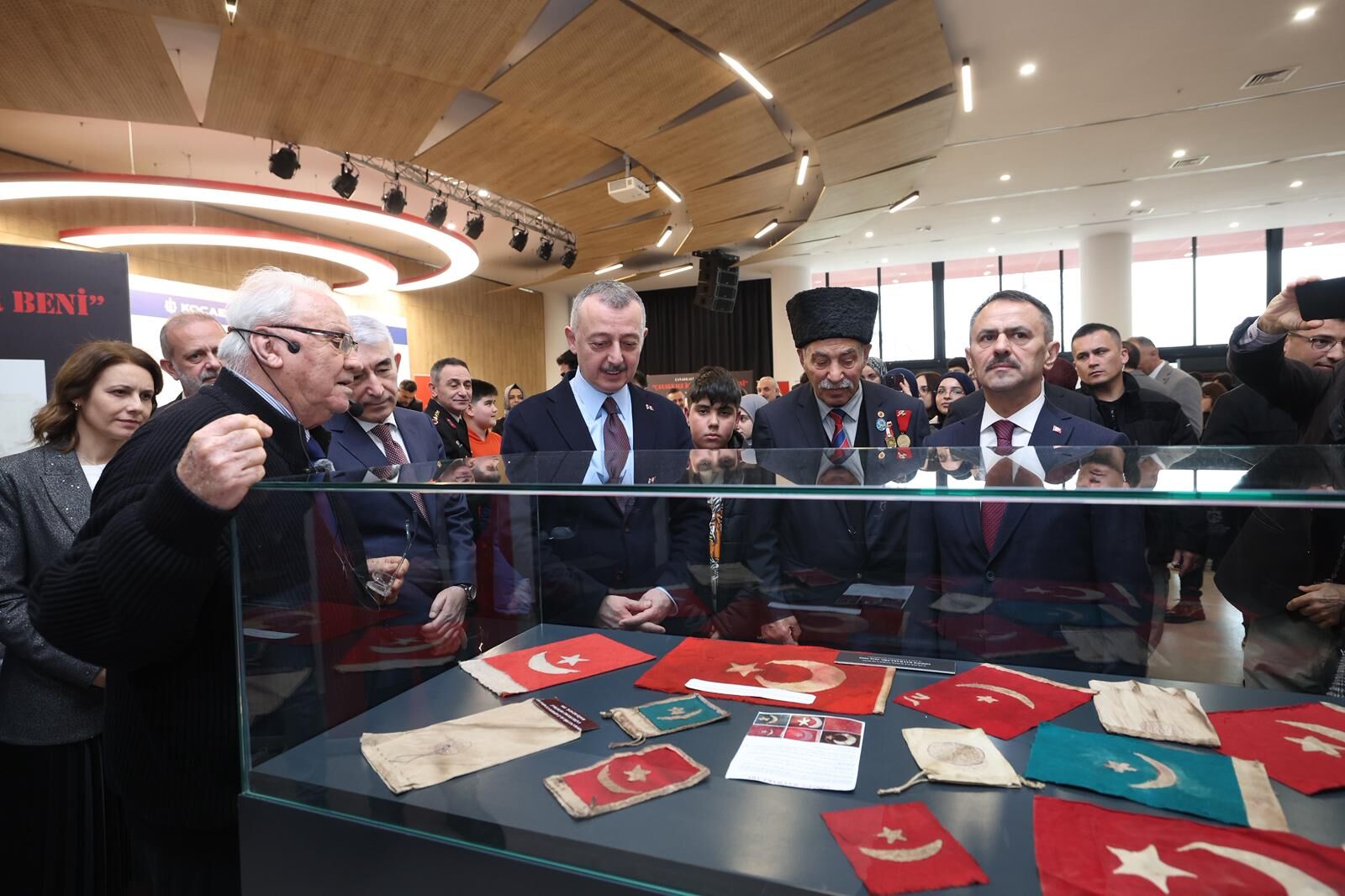 Çanakkale Ruhu Kocaeli̇’de Yaşatiliyor 111. Yila Özel Anlamli Sergi̇ (7)