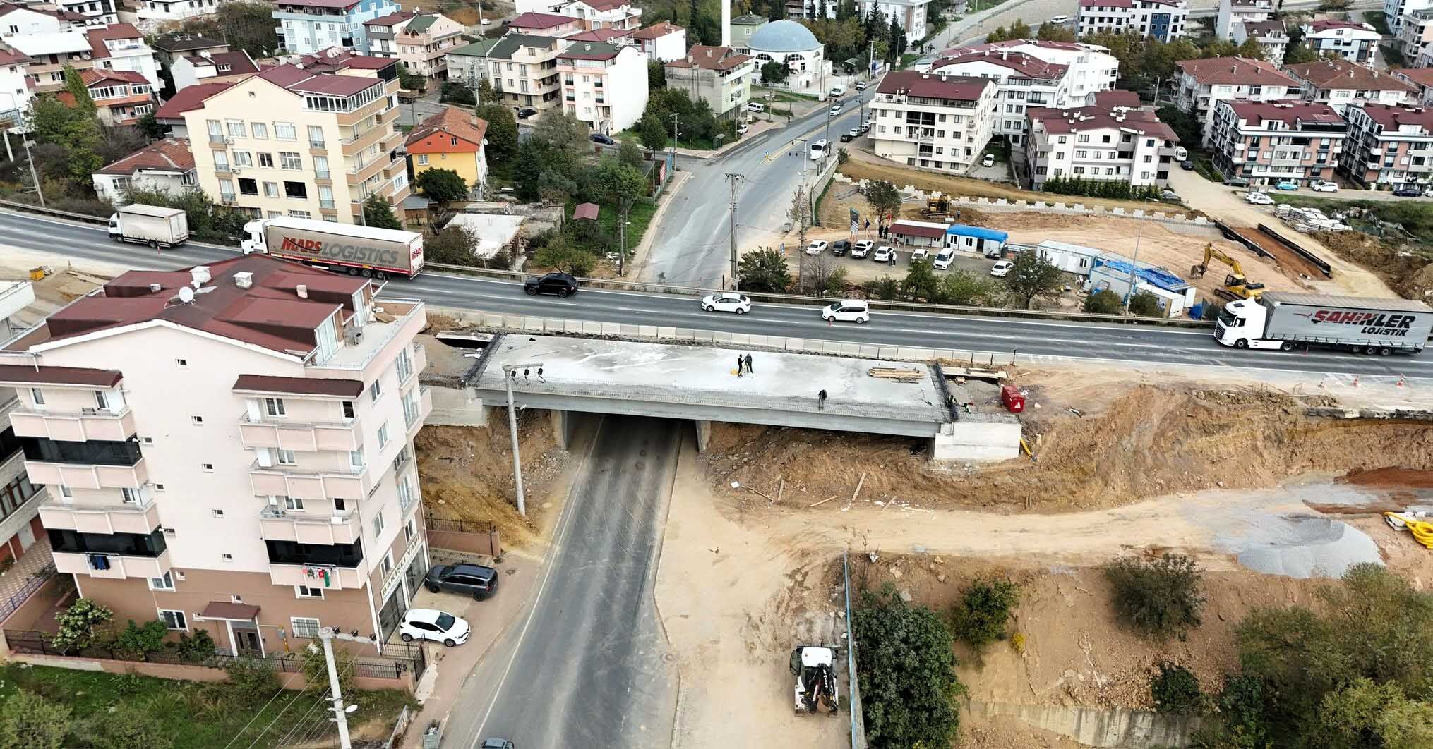 Darıca İlçesi Eskihisar Feribot Yolu Cengiz Topel Caddesi Kesişimi Köprülü Kavşağı Yapım İşi
