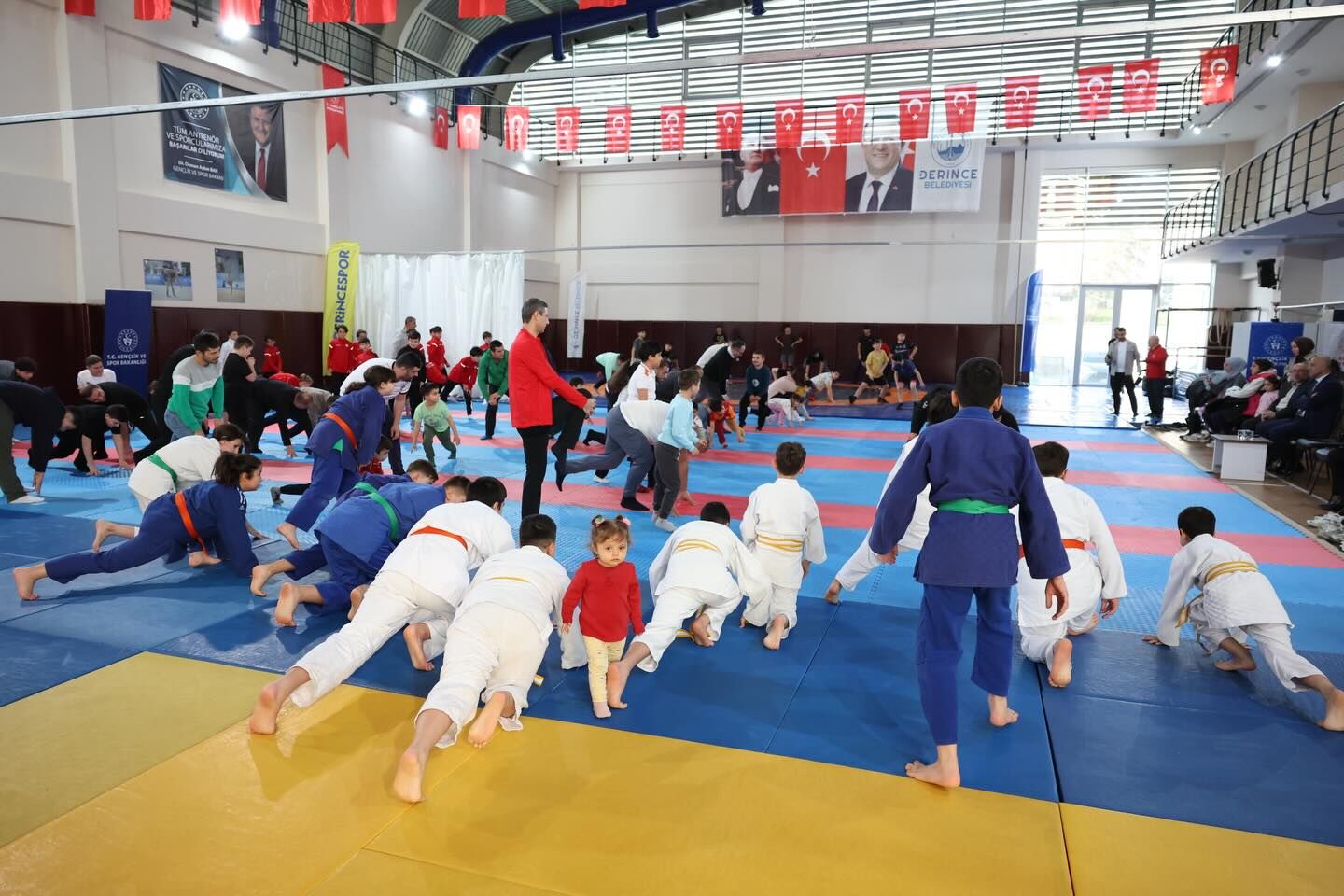 Deri̇nce’de “Ai̇leler Sporda Olsun” Etki̇nli̇kleri̇ Start Aldi (4)