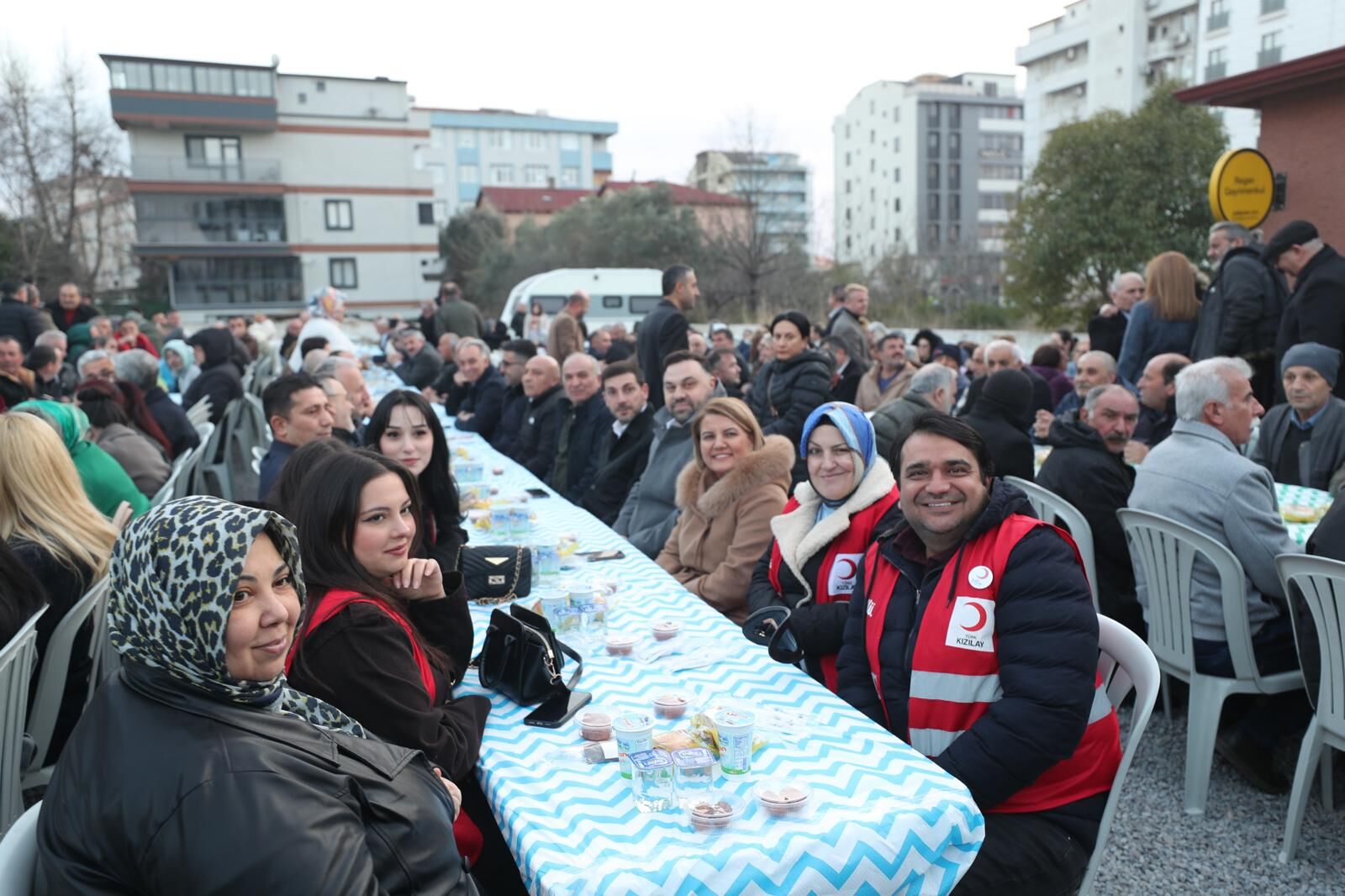 Fatma Başkan Gebzeli Vatandaşlarla Iftar Sofrasında Buluştu (2)