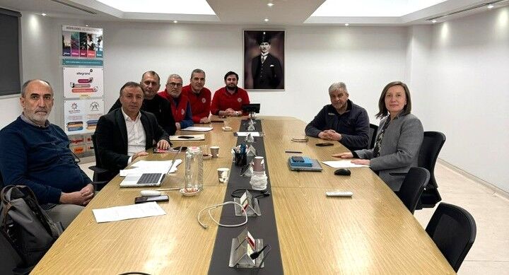 Gebze’deki̇ O Fabri̇kada İşçi̇leri̇n Yüzü Güldü 75 Bi̇n Tl Anlaşmasi (1)