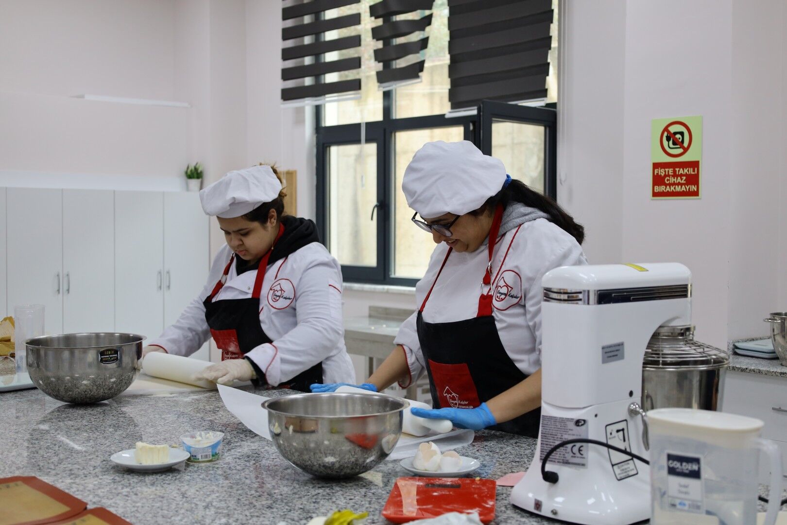 Gençlere İki̇nci̇ Şans Sunuyor (6)