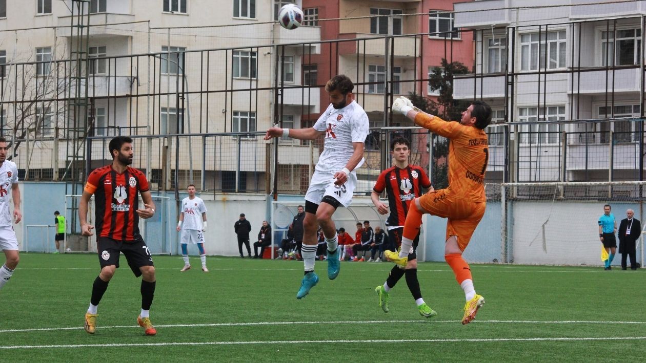 Gölcükspor Deplasmanda Kralliğini İlan Etti̇ Şampi̇yonluğa Dev Adim! (3)