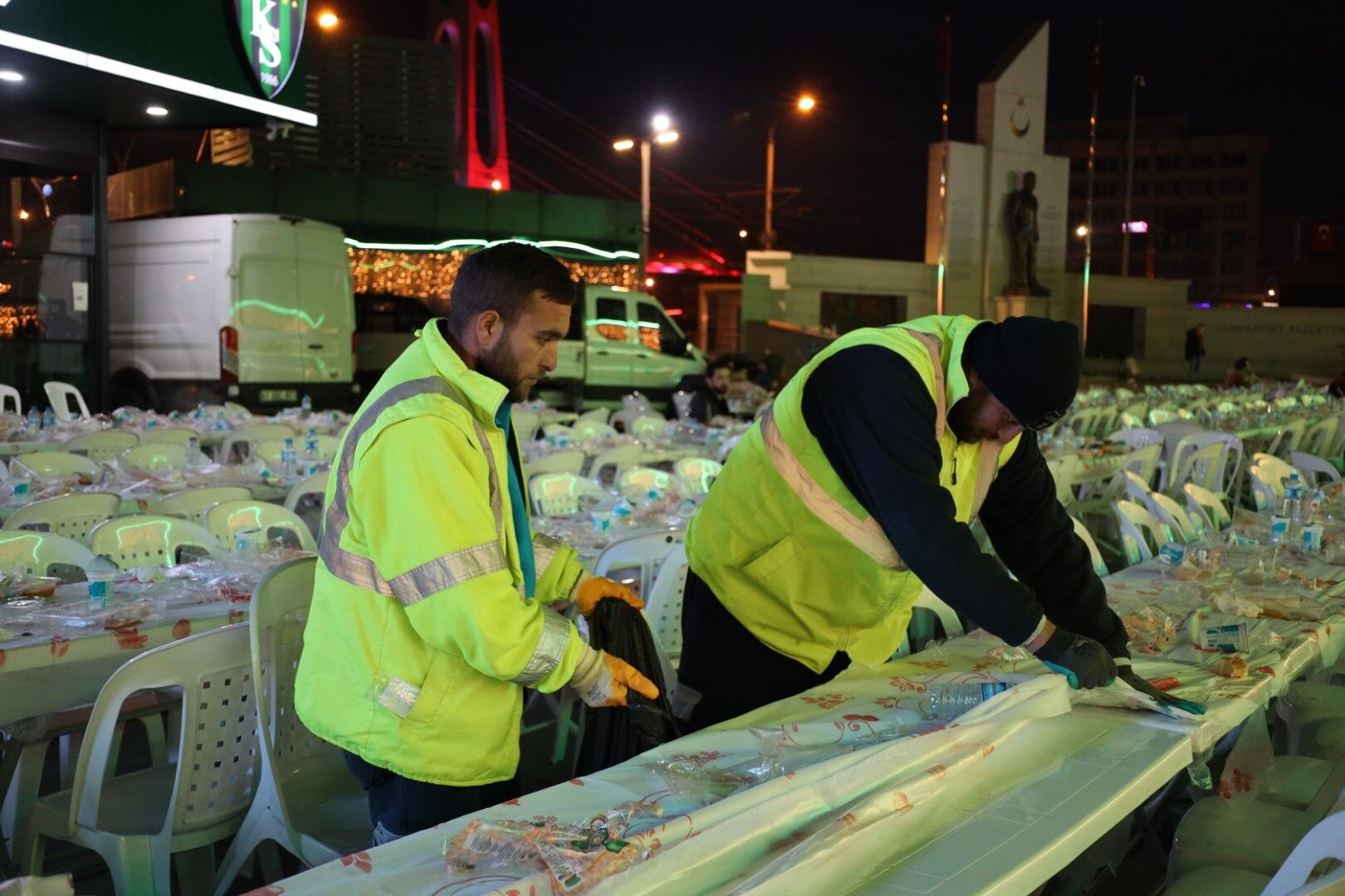 Her Gün 1.500 Ki̇şi̇ (3)