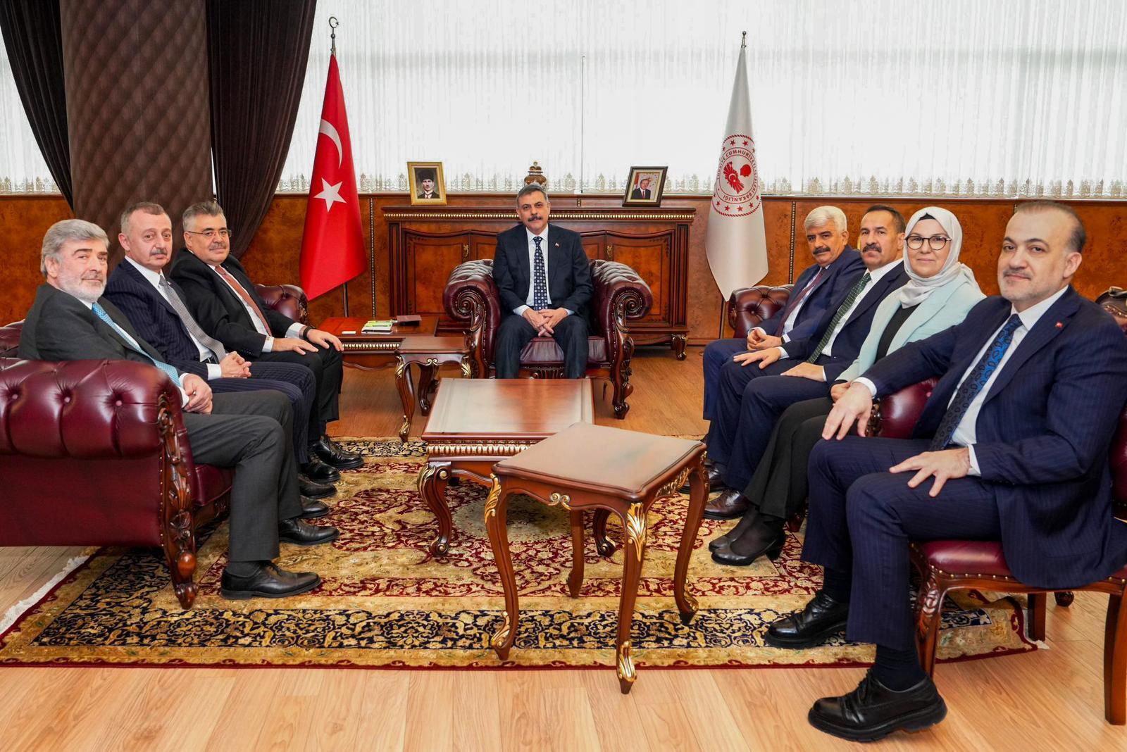 İki̇ Bakana Hayirli Olsun Zi̇yareti̇ (3)