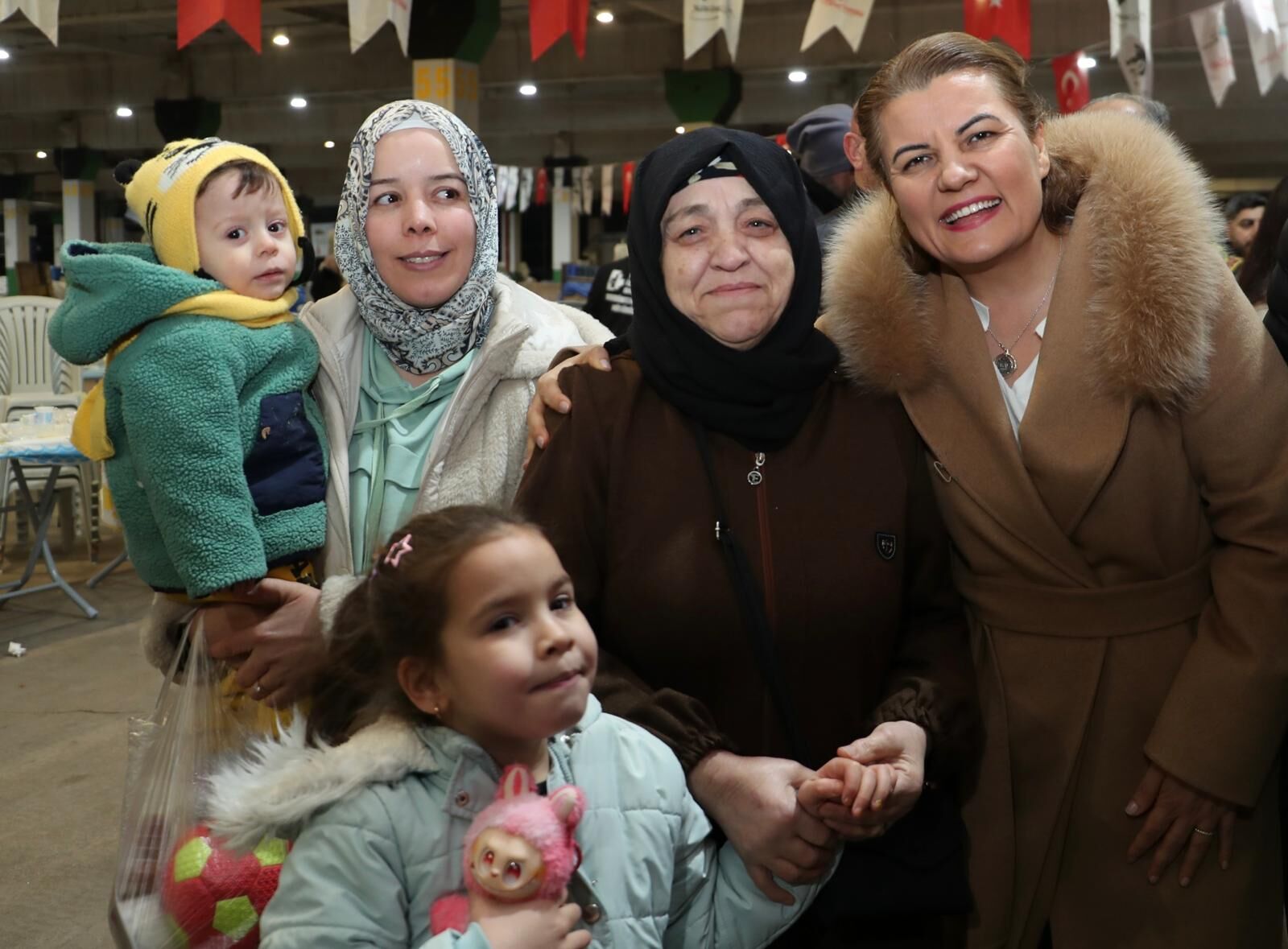 Izmit Belediyesi Ramazan Sofrasini Bu Kez Dogu Kisla'da Kurdu (2)