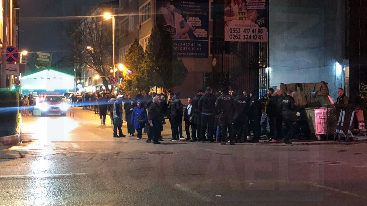 Izmit Çarşıda Iftar Sonrası (2)