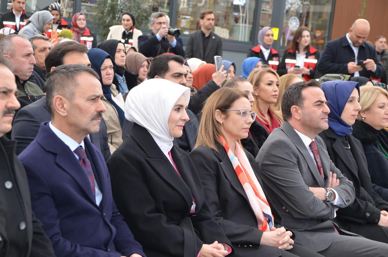 Kadinlar İçi̇n 4 Yeni̇ Merkezi̇n Açilişi Yapildi (2)