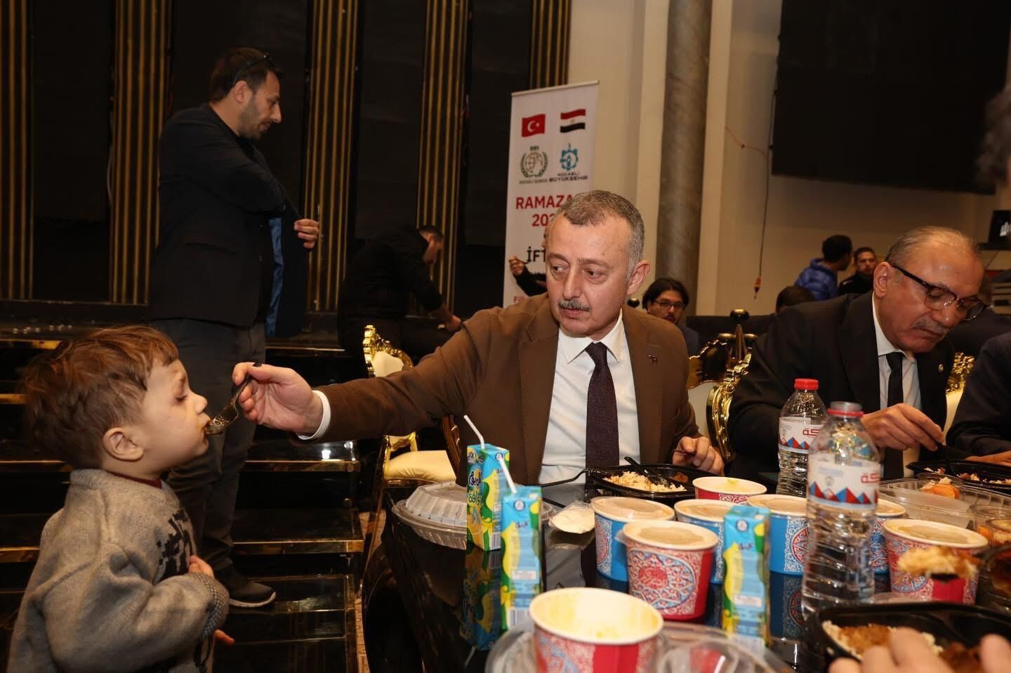 Kahi̇re’de Gazzeli̇lerle Buluştu (3)