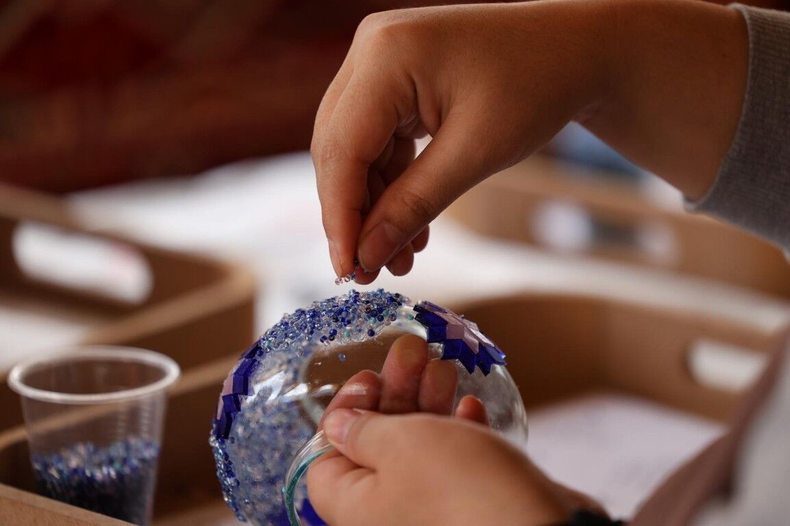 Kartepe Belediyesi’nin Kent Meydanı’nda Kurduğu Otağ Çadırı, Ramazan Ayında Mozaik Lamba Ve Çini Atölyeleriyle Sanatın Ve Geleneksel El Sanatlarının Buluşma Noktası Oldu (1)