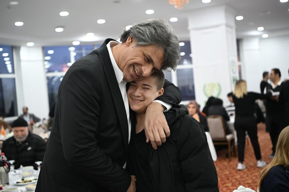 Kartepe’de Dünya Yetimler Günü’nde Kardeşlik Sofrası Kuruldu (1)