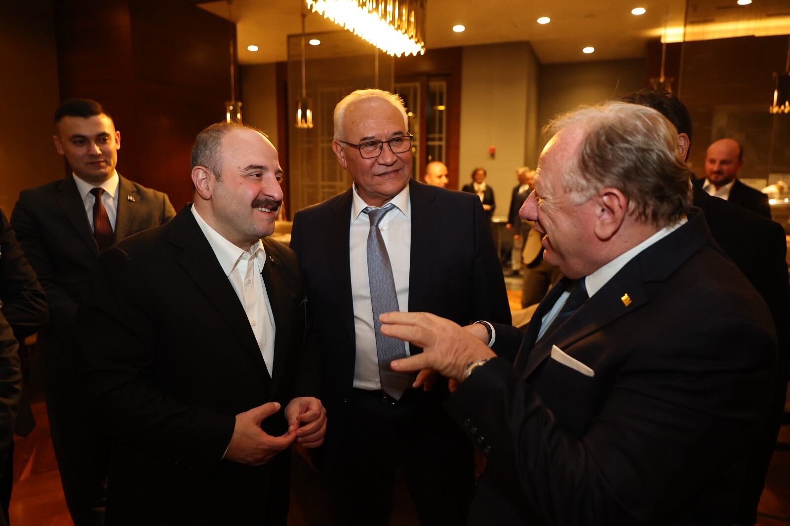 Ki̇mya Sektöründen Bi̇rli̇k Mesaji Sektör Araci Etrafinda Kenetlendi̇ (1)