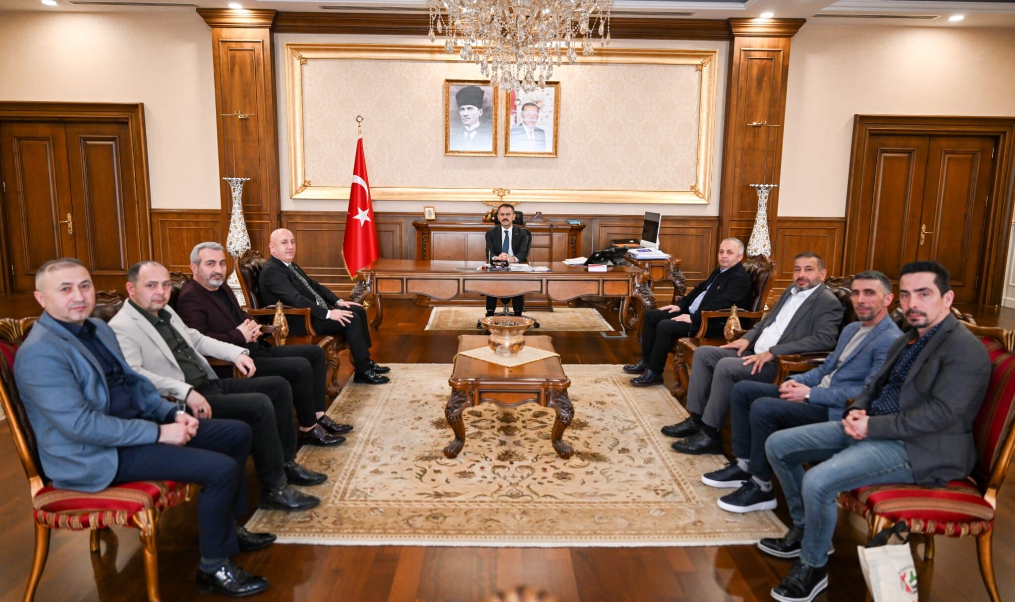 Kocaeli̇ Gi̇resun Dernekler Federasyonu’ndan Vali̇ Aktaş’a İftar Daveti̇1