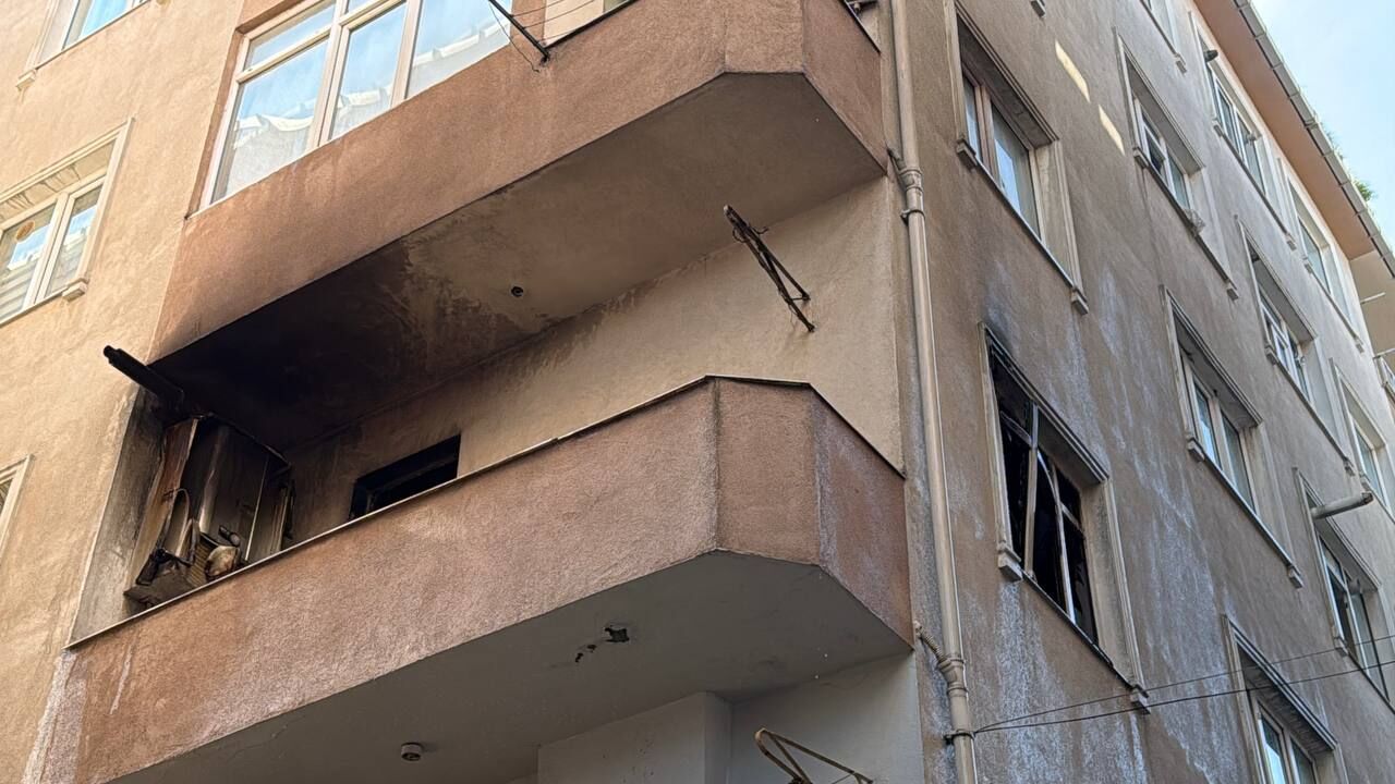 Kocaelide 5 Katli Binada Yangin 1