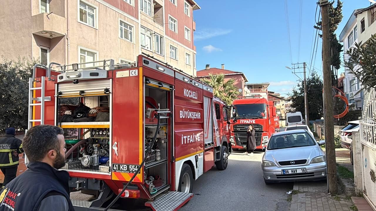 Kocaelide 5 Katli Binada Yangin