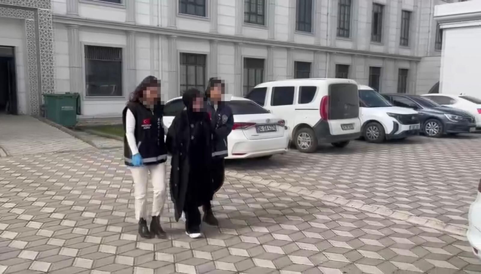 Kocaeli̇’de Dava Çikişi Ci̇nayet Biçakli Saldirinin Şüpheli̇si̇ Cezaevi̇nde (2)