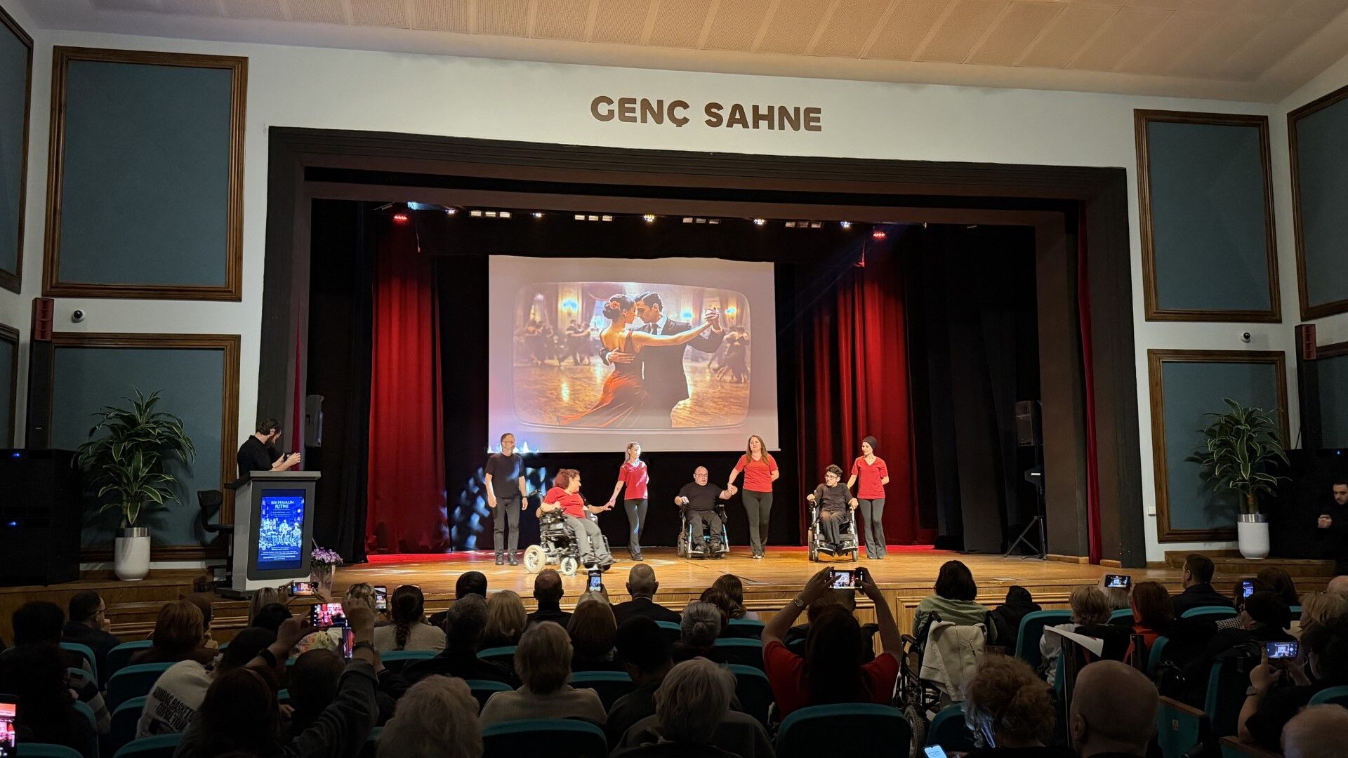 Kocaeli'de Engelsiz Sanat Büyüledi (3)