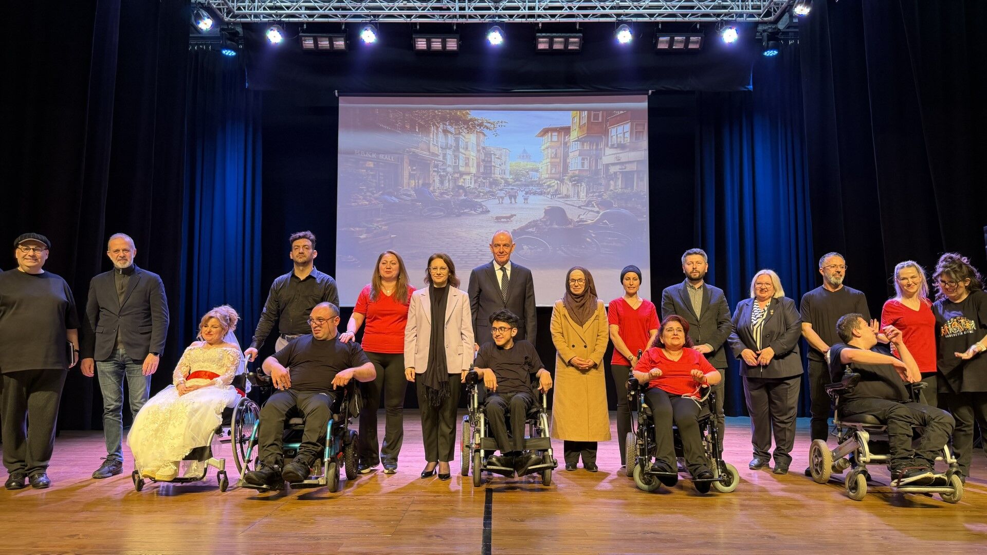 Kocaeli'de Engelsiz Sanat Büyüledi (6)