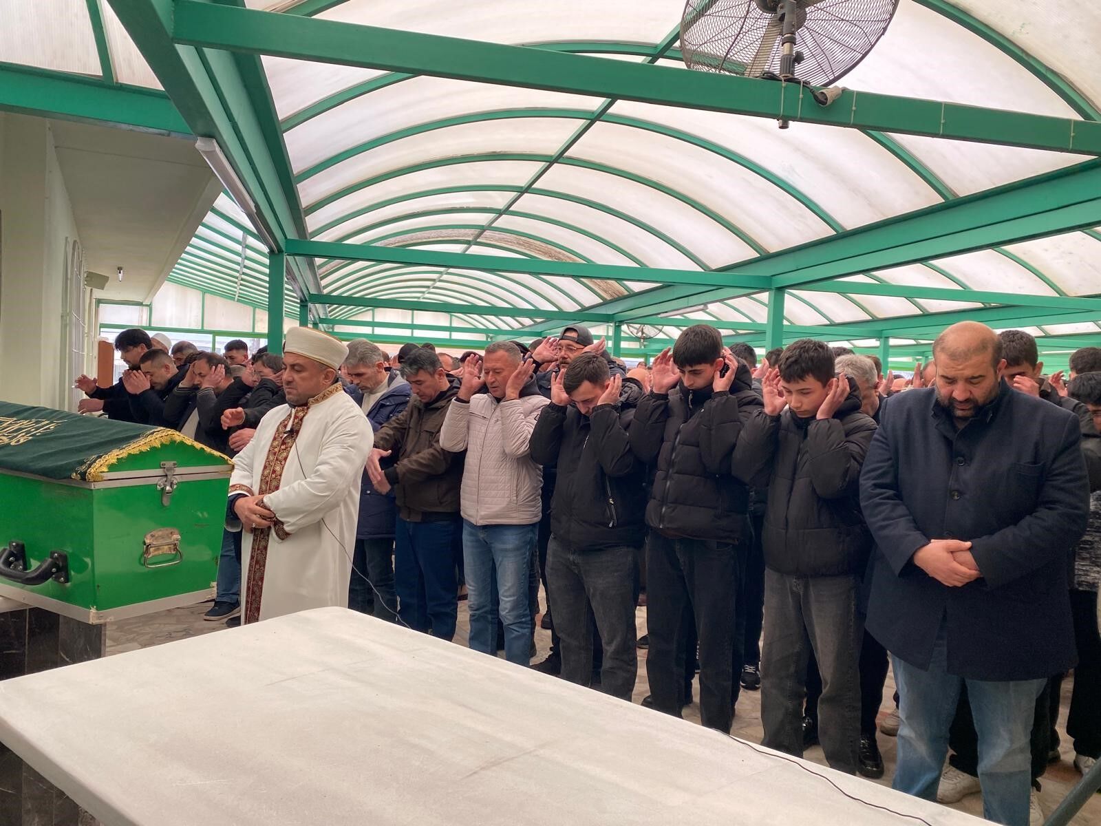 Körfez’de Sahur Vakti̇ Fenalaşan 49 Yaşindaki̇ Vatandaş Hayatini Kaybetti̇ (3)