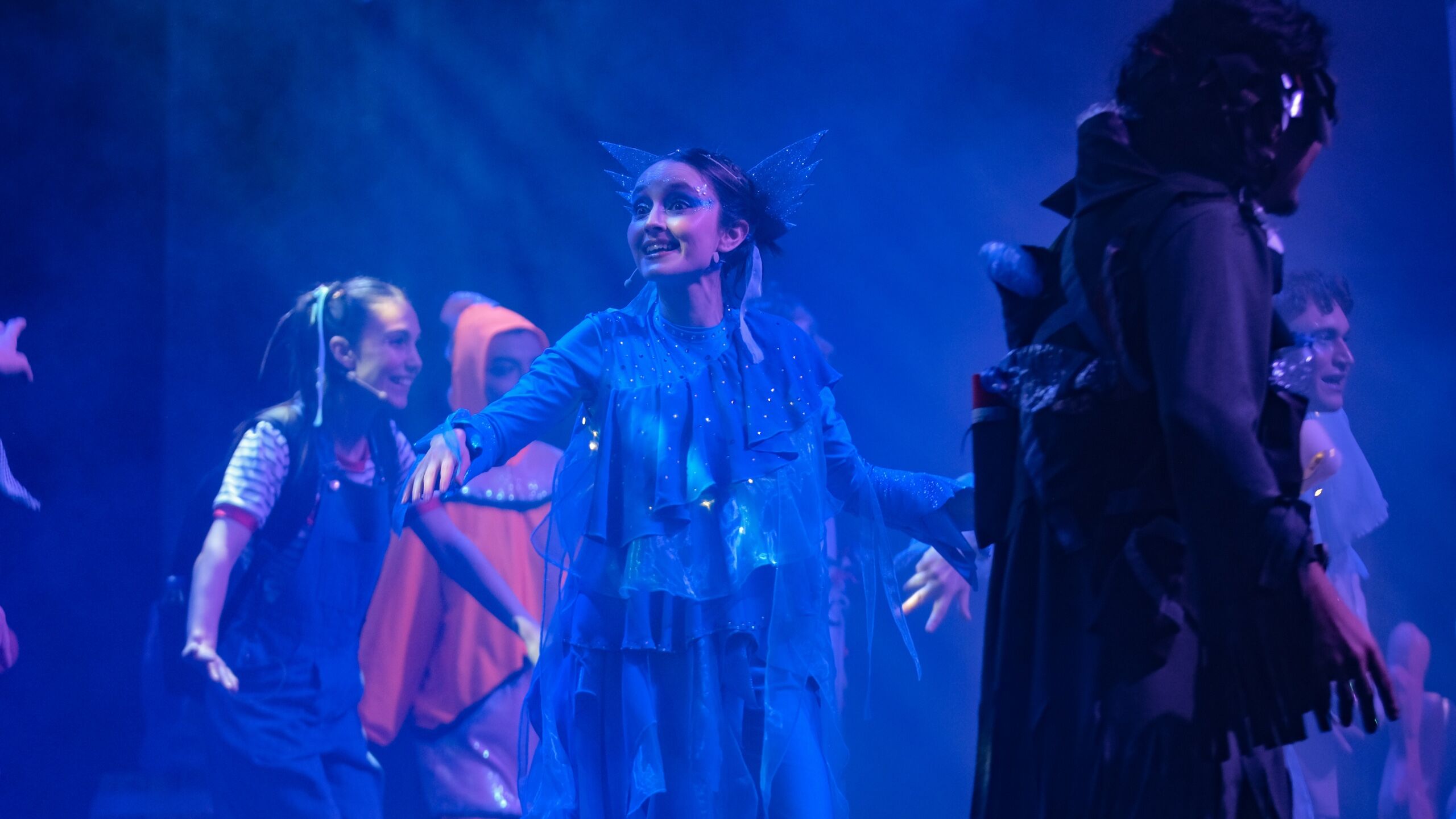 Körfez’i̇n Kalbi̇ Sahnede Canlandi (1)-1