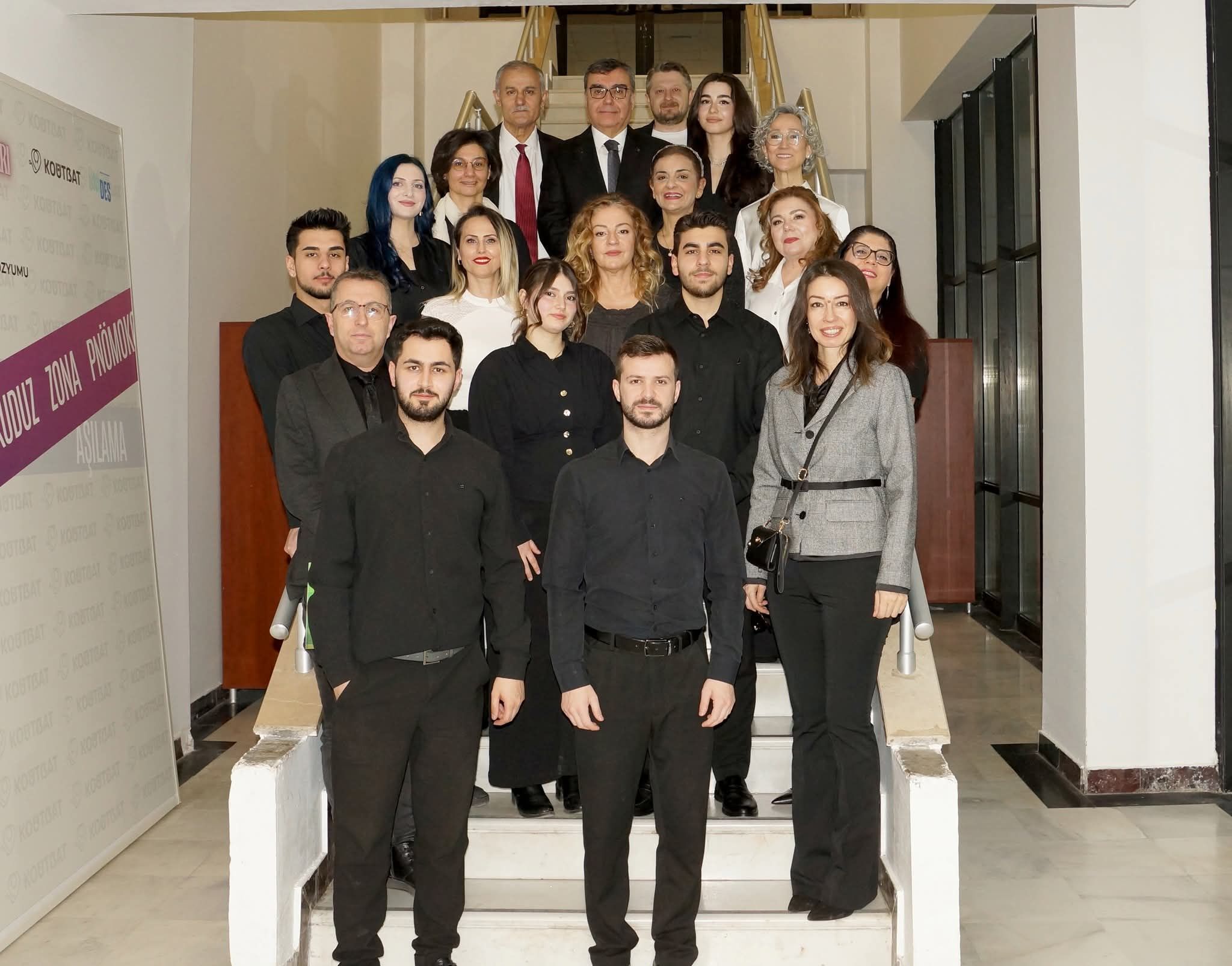 Kou Tip Bayrami Koro