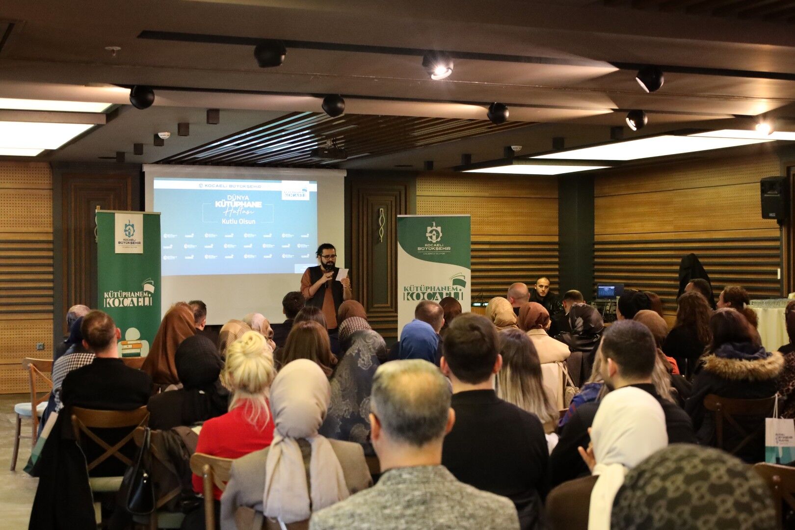 Kütüphane Haftası'na Moral Dolu Başlangıç (8)