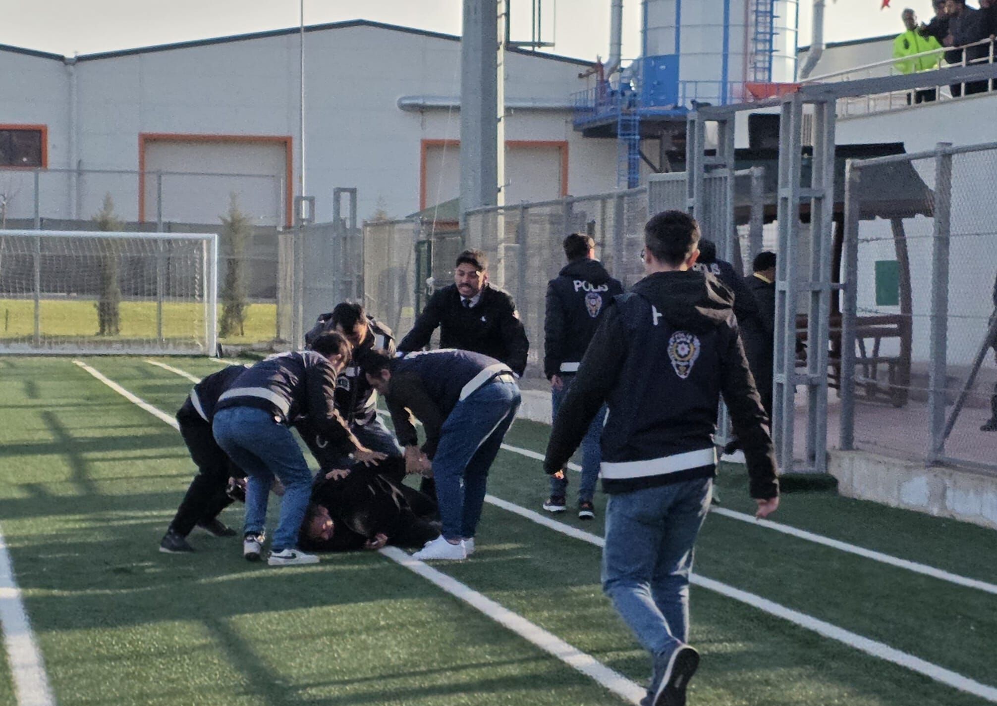 Maç Sonu Olaylar Çikti (3)