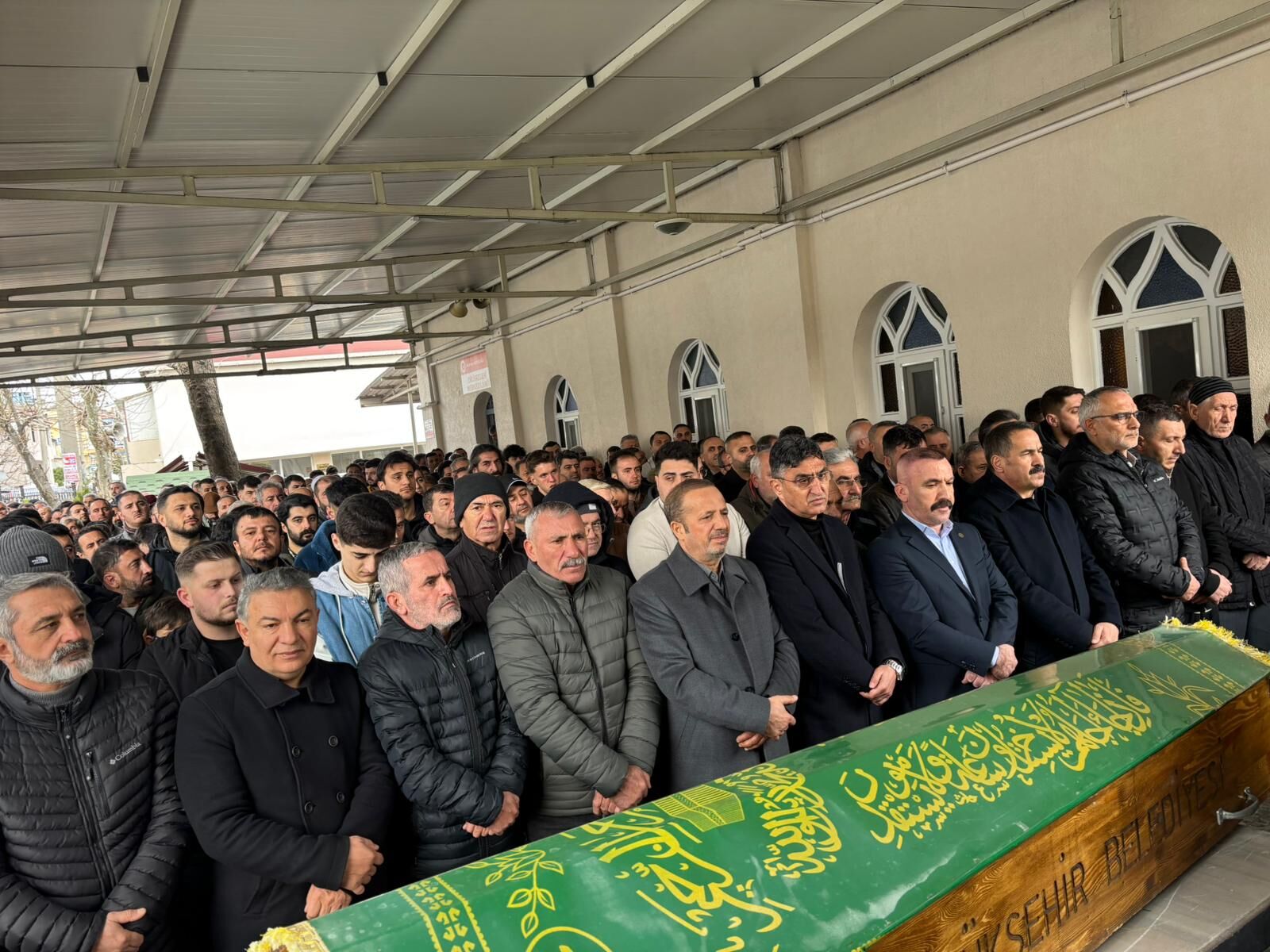 Mhp Di̇lovasi İlçe Başkani Turhan, Ami̇l Akbulut’un Cenazesi̇ne Katildi