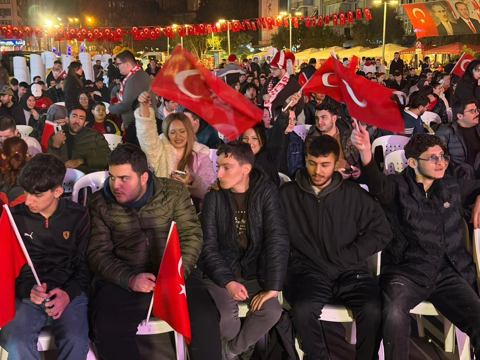 Mi̇lli̇ Maç Heyecani (3)