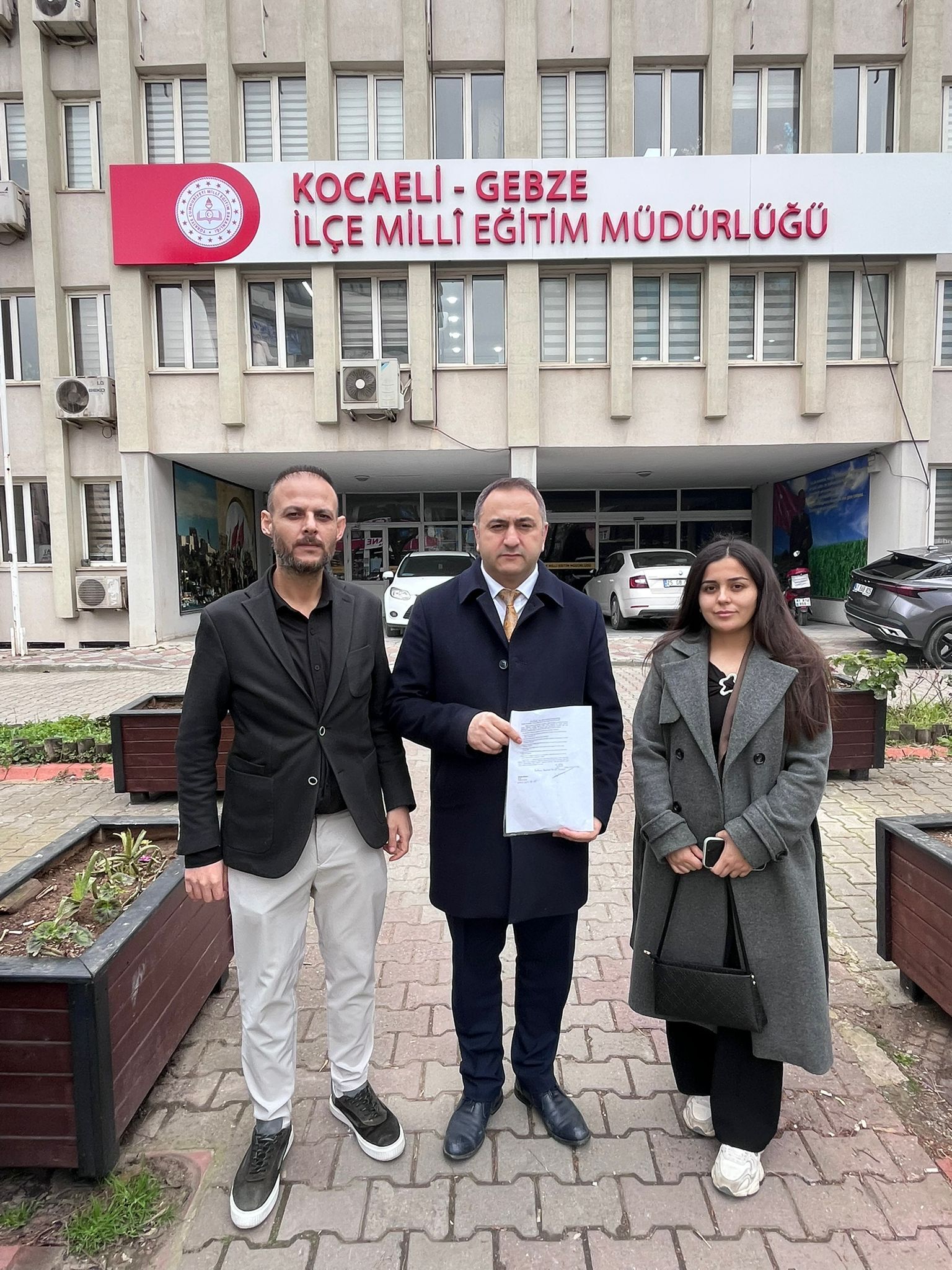 Okul Bi̇nalari İçi̇n Deprem Güvenli̇ği̇ Çağrisi (1)-1